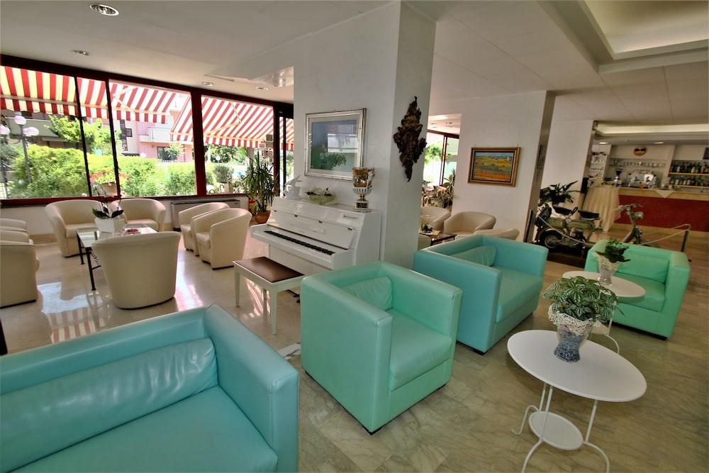Hotel De Amicis Riccione Eksteriør billede
