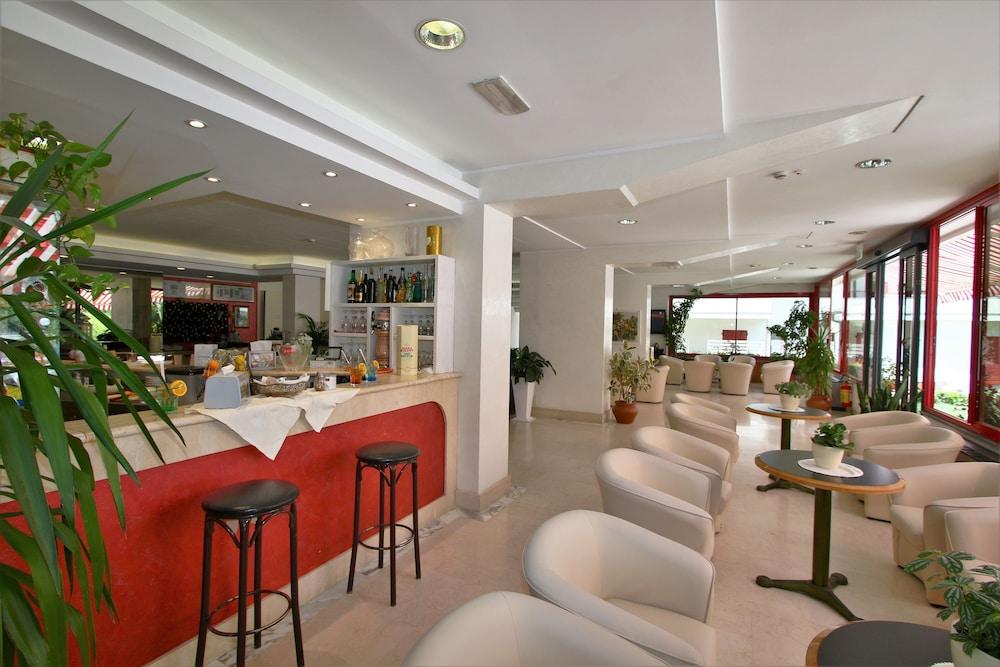 Hotel De Amicis Riccione Eksteriør billede