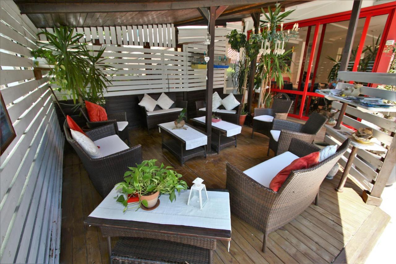 Hotel De Amicis Riccione Eksteriør billede